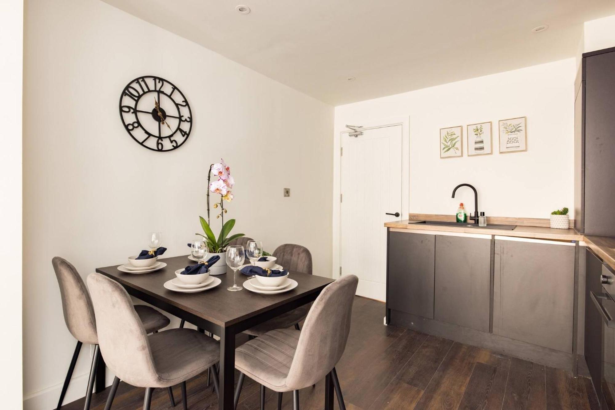 Wild Roses Serviced Apartments - Chelsea London Exterior photo