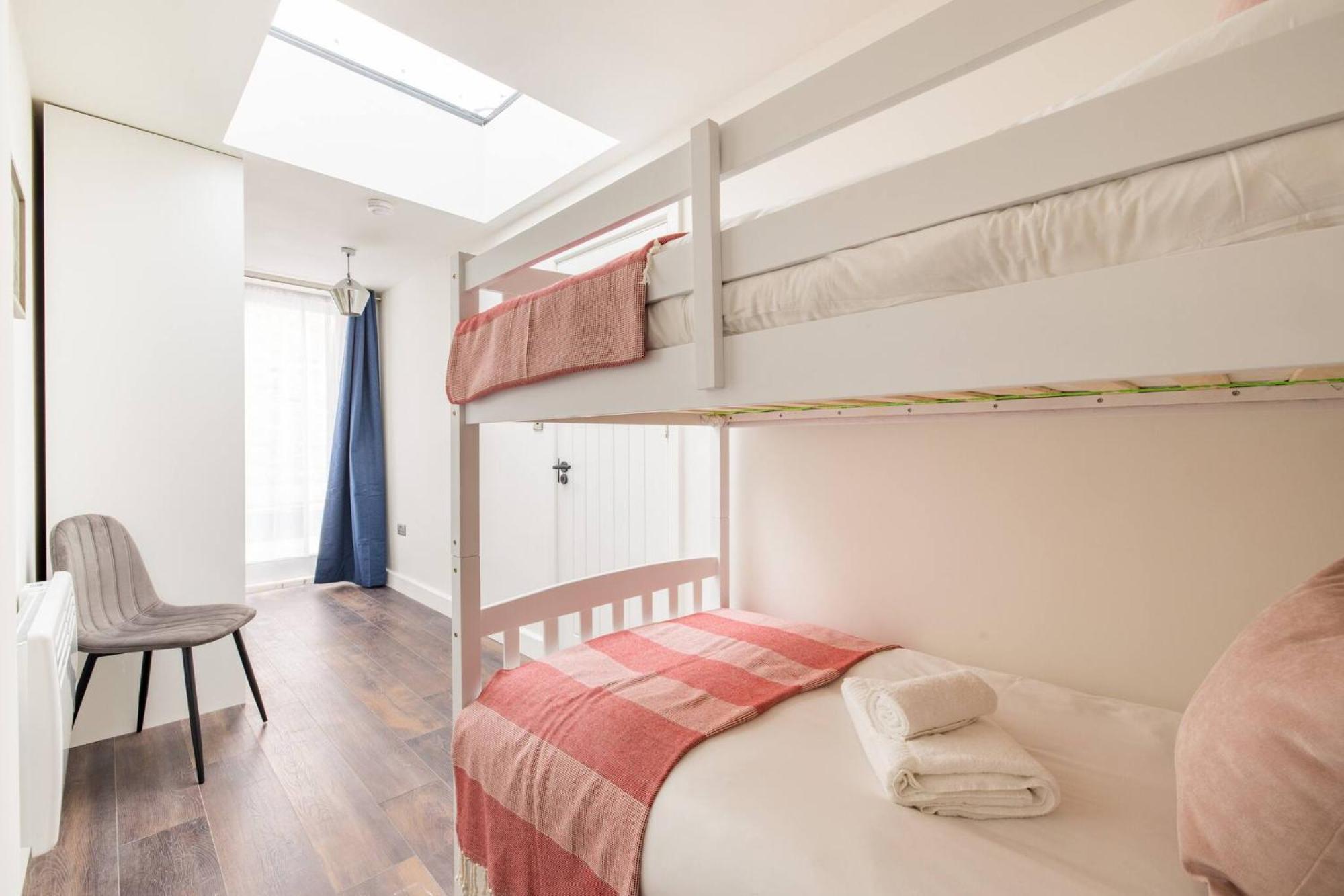 Wild Roses Serviced Apartments - Chelsea London Exterior photo
