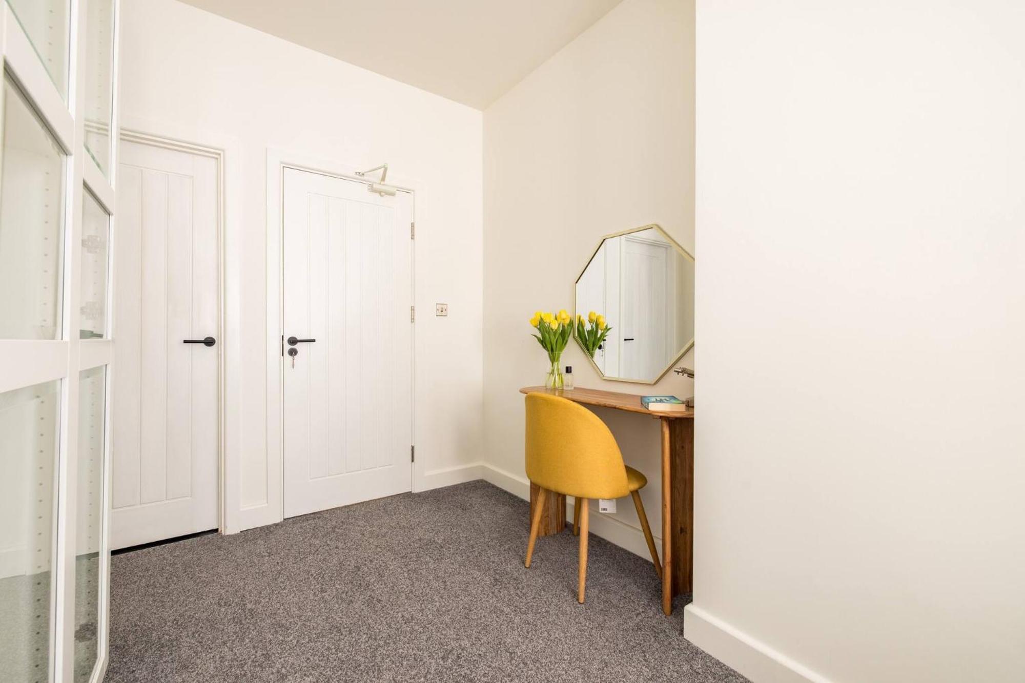 Wild Roses Serviced Apartments - Chelsea London Exterior photo